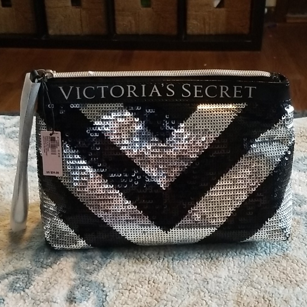 Makeup bag